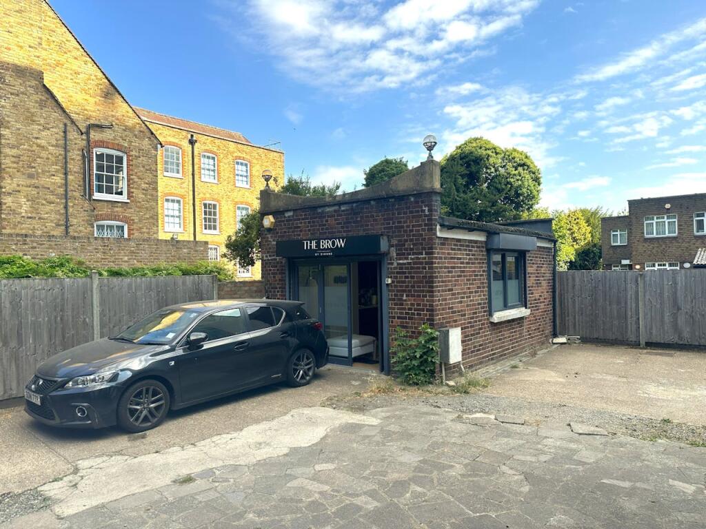 Main image of property: Studio 67, 67 Boston Manor Road, Brentford, TW8 9JQ