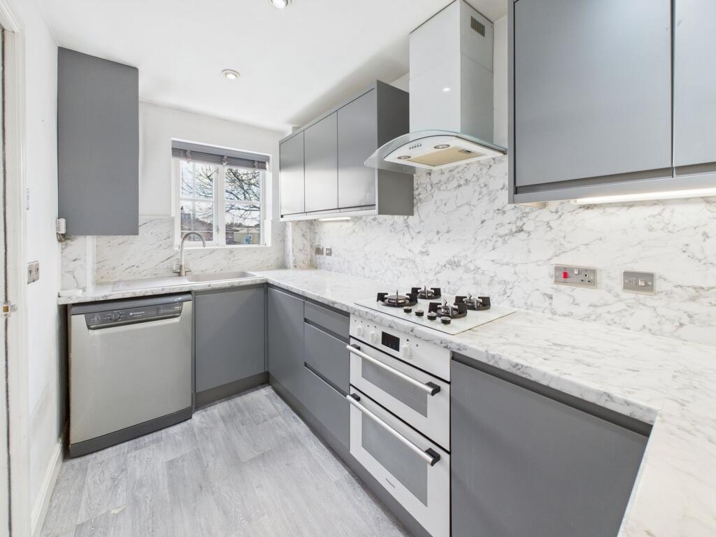 Apartment in Chester - View 2