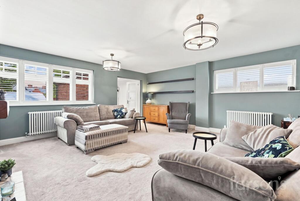 House in Brentwood, Warley - More