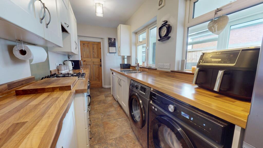 Albion Street, St Georges, Telford, TF2 9AU photo 2