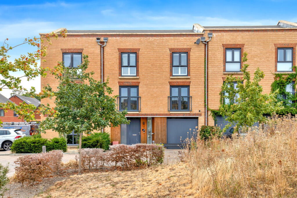 House in Guildford - View 3