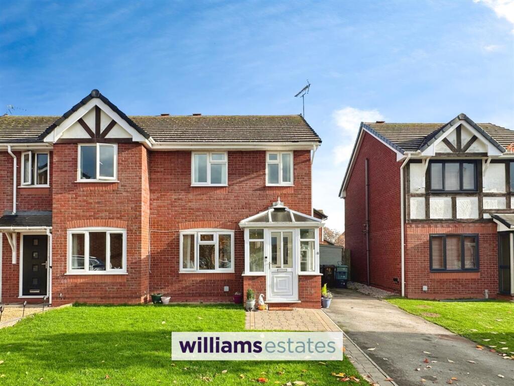 3-bed house on Llys Dafydd, Kinmel Bay, LL18, £200,000