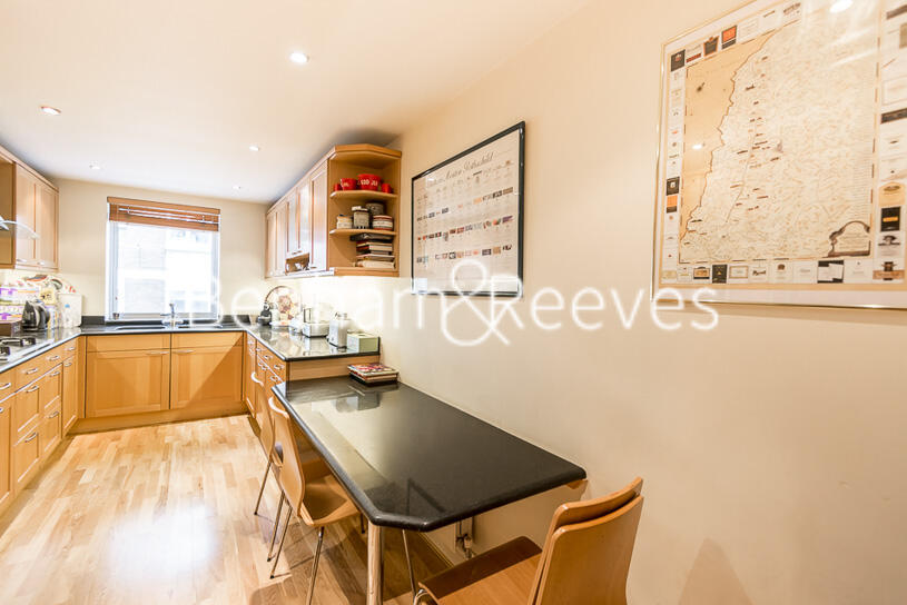 4 bedroom apartment for rent