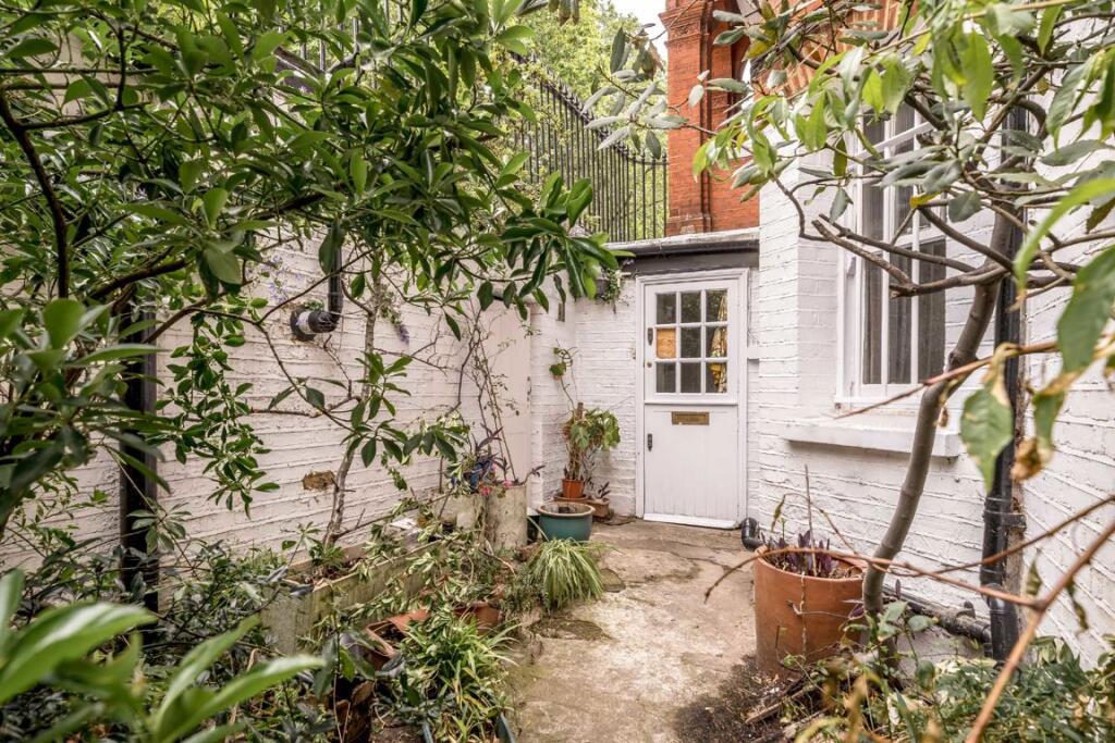 Main image of property: Elm Park Gardens, Chelsea