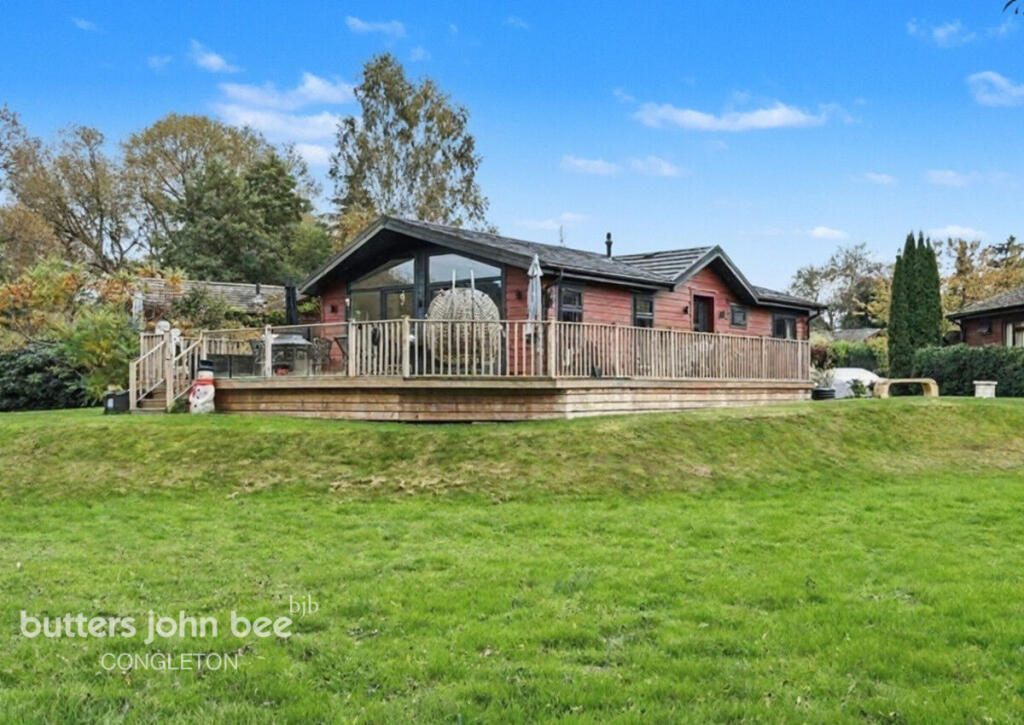 Main image of property: Hunters Pointe, Somerford, CW12