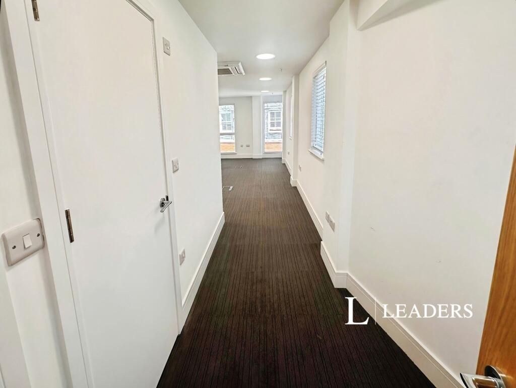 Apartment in Brighton - More