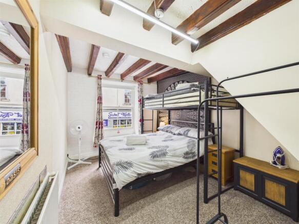 Bedroom: