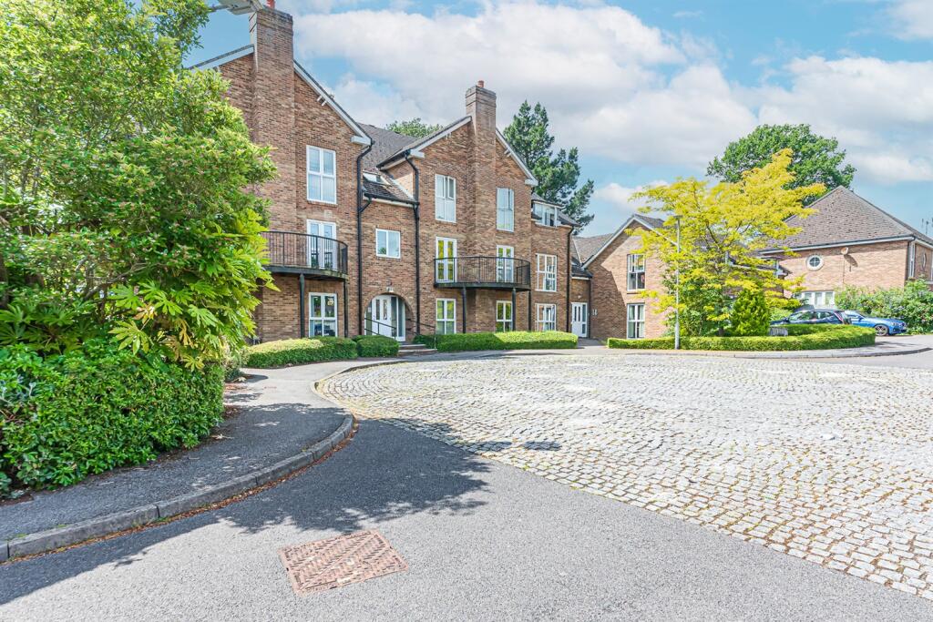 Main image of property: Drey House, Squirrel Walk, Wokingham, RG41