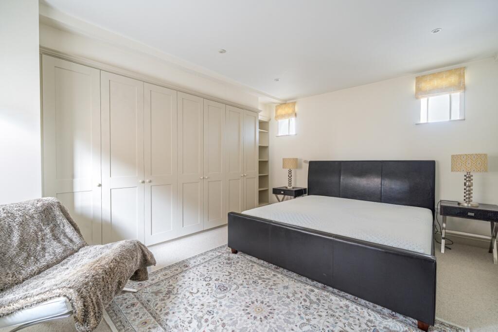 House in Marlborough, Ramsbury - More
