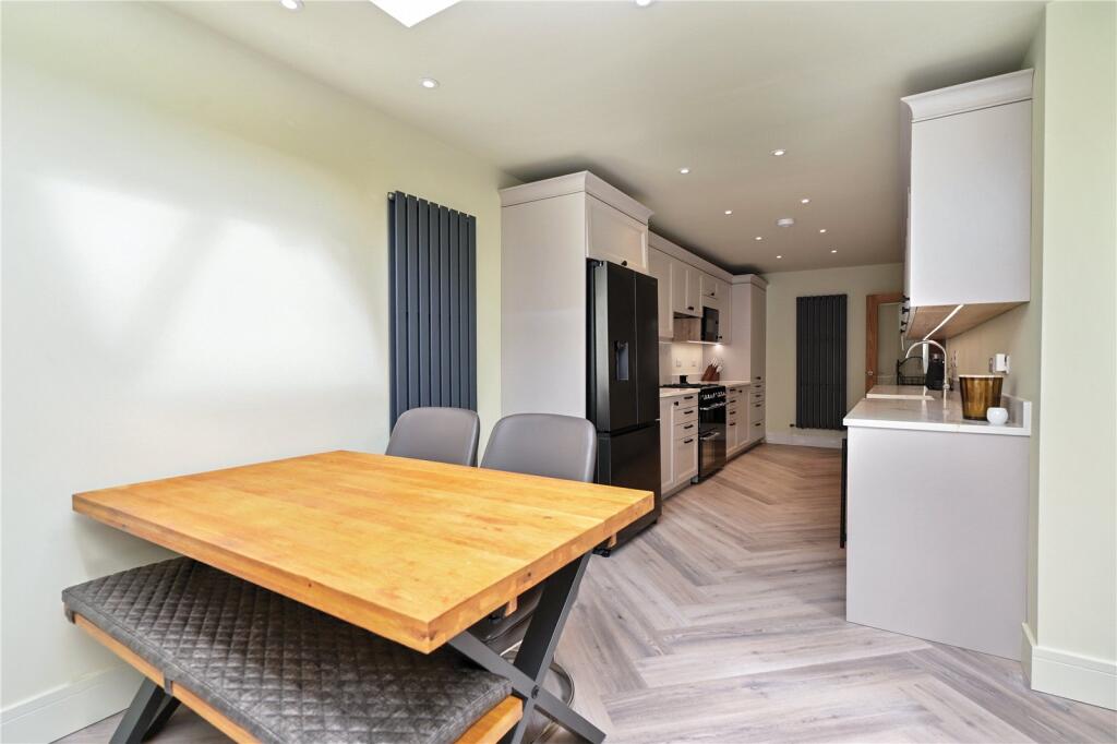 Longmeadow, Frimley, Camberley, Surrey, GU16 - More