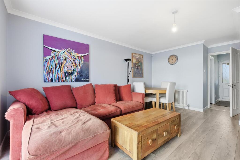 House in London, Enfield Island Village - View 4