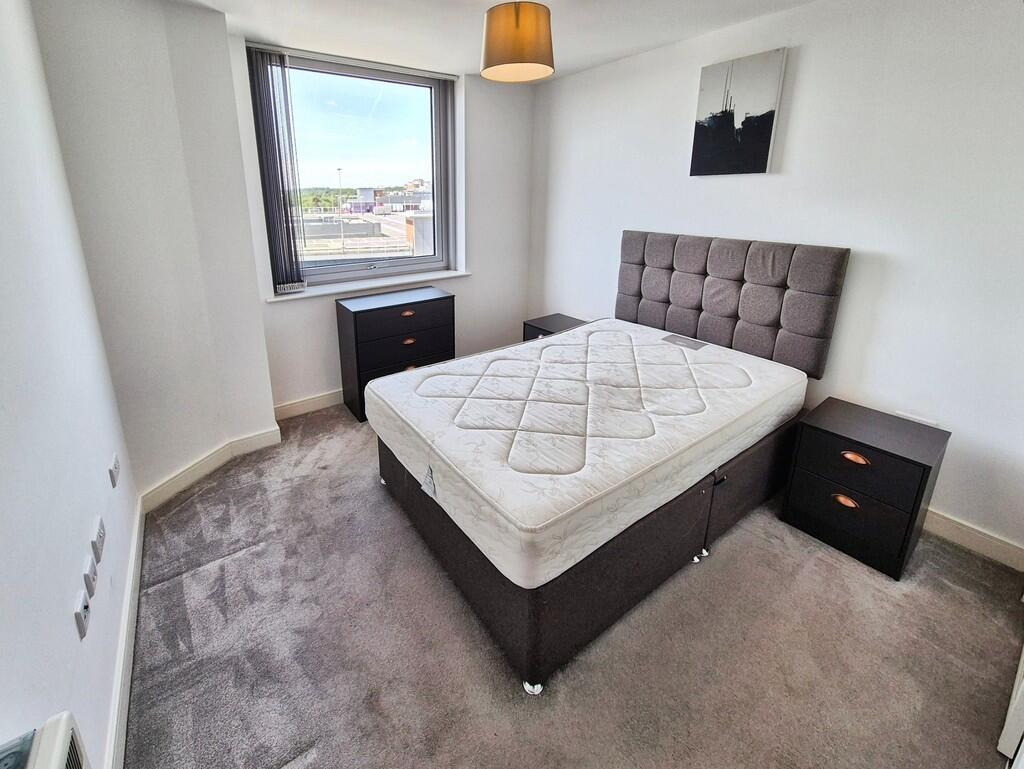 Apartment in Reading - View 5