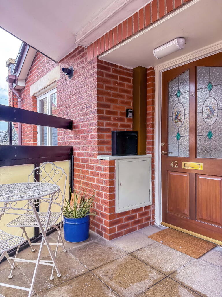 Apartment in Preston - View 5