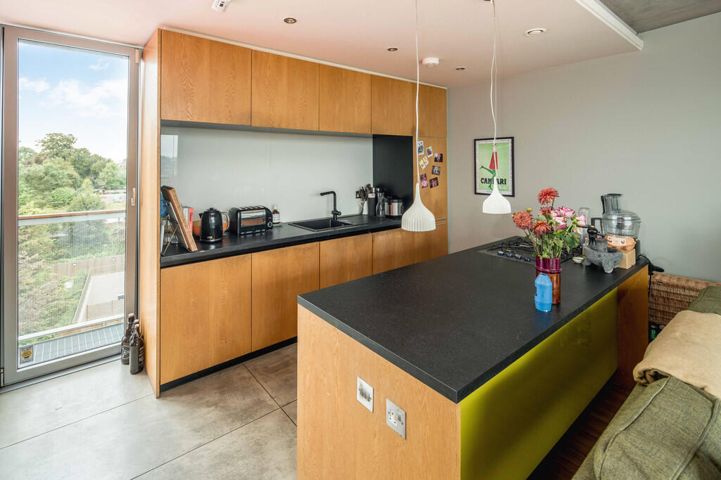 Apartment in London, Champion Hill Estate, East Dulwich - View 4