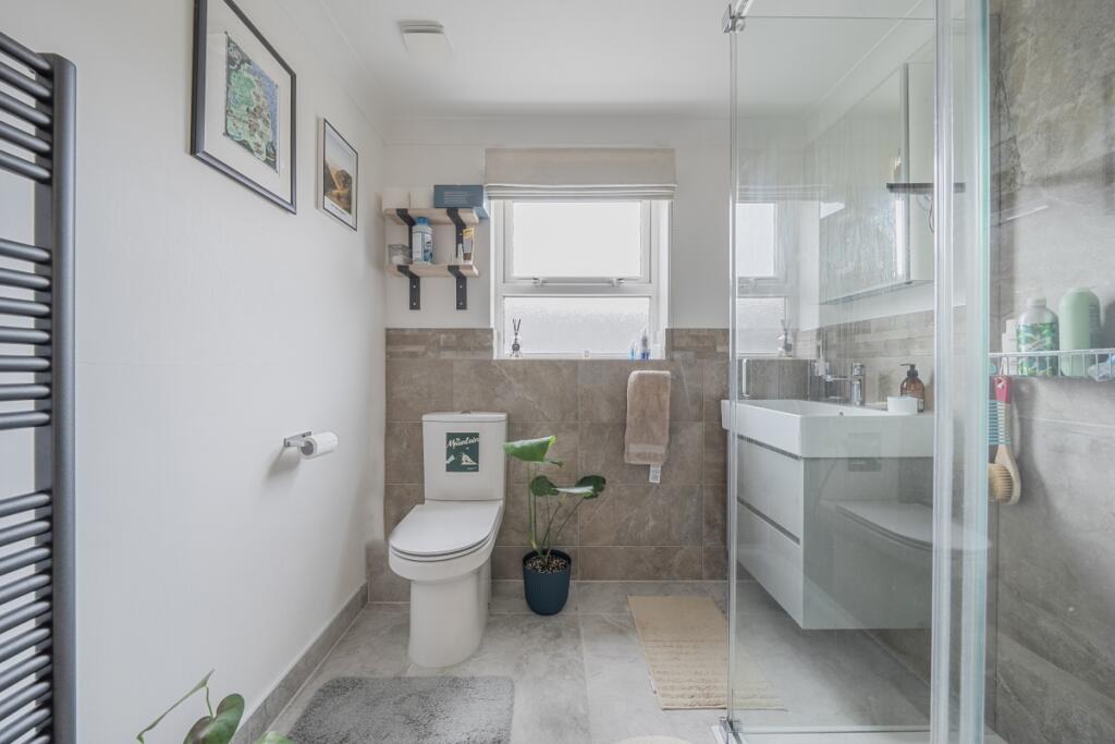 Apartment in London, Manchester Estate, Isle of Dogs - More