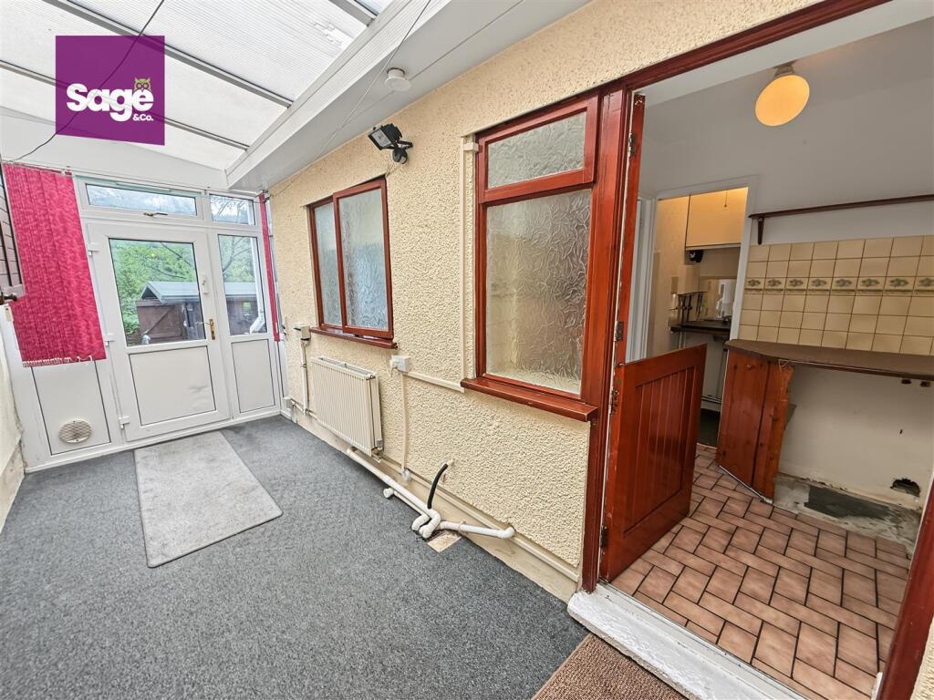 House in Newport - View 5