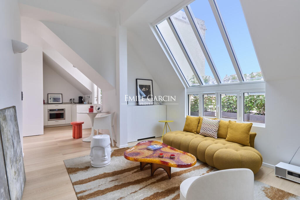 Main image of property: Paris-Isle of France, Paris, Paris 08