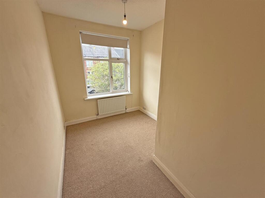 Apartment in North Tyneside, North East - View 4