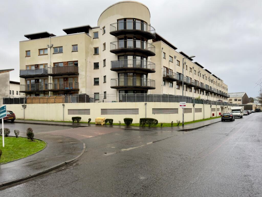 Main image of property: Lochburn Gardens, Glasgow, G20