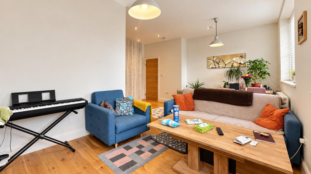 Apartment in Enfield - View 4