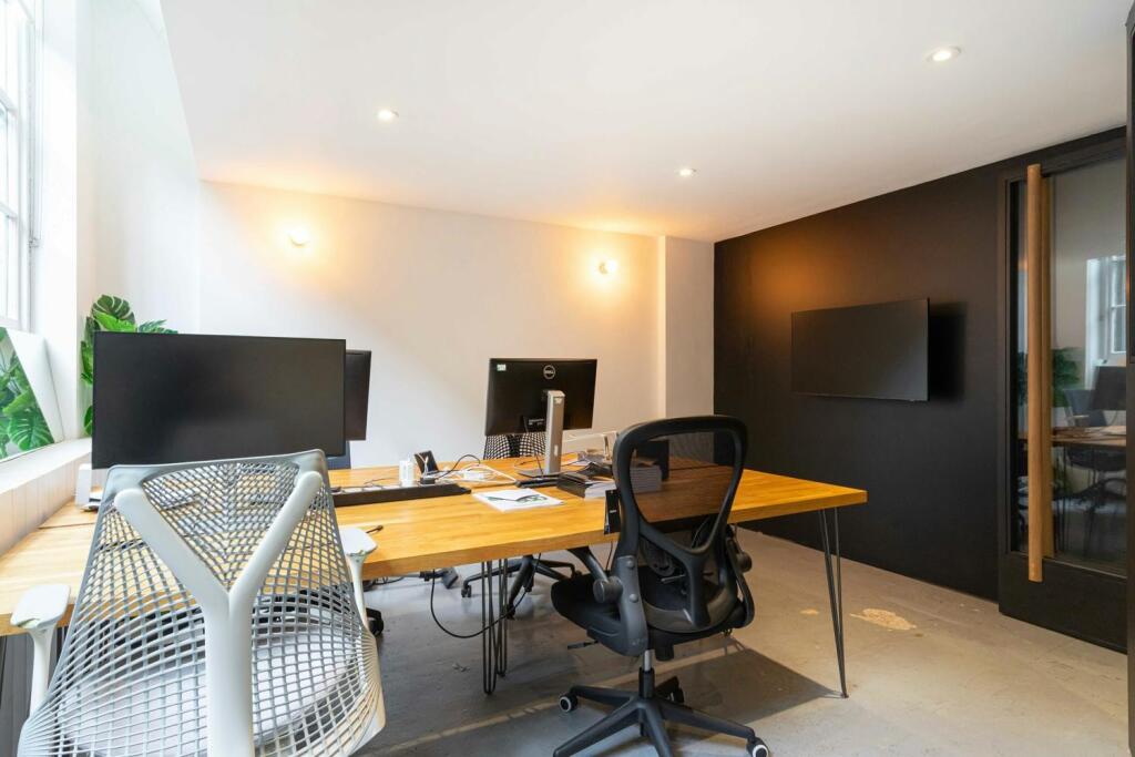 5-Durham-Yard-Unit-6-E2-Bethnal-Green-London-Fields-Office-Studio-To-Let-Internal6-Dominion.London.jpg