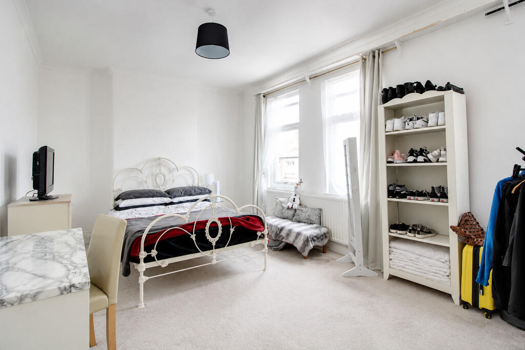 House in Westcliff-on-Sea, Milton, Prittlewell - View 2