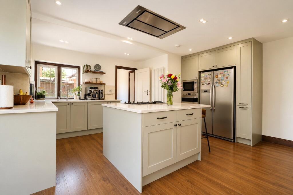 House in Woking, Surrey - View 3