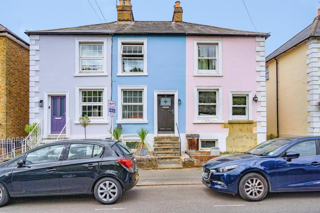 Main image of property: Cotterells, Hemel Hempstead