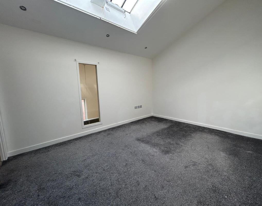 Apartment in Leicester - More