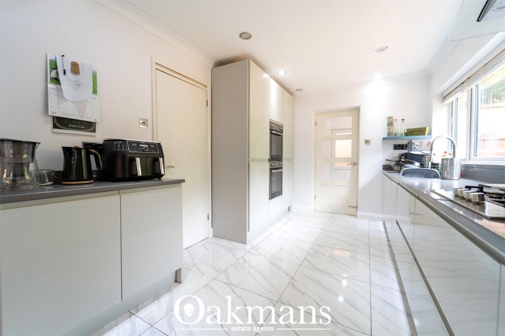 House in Redditch, Southcrest, Lodge Park - View 5