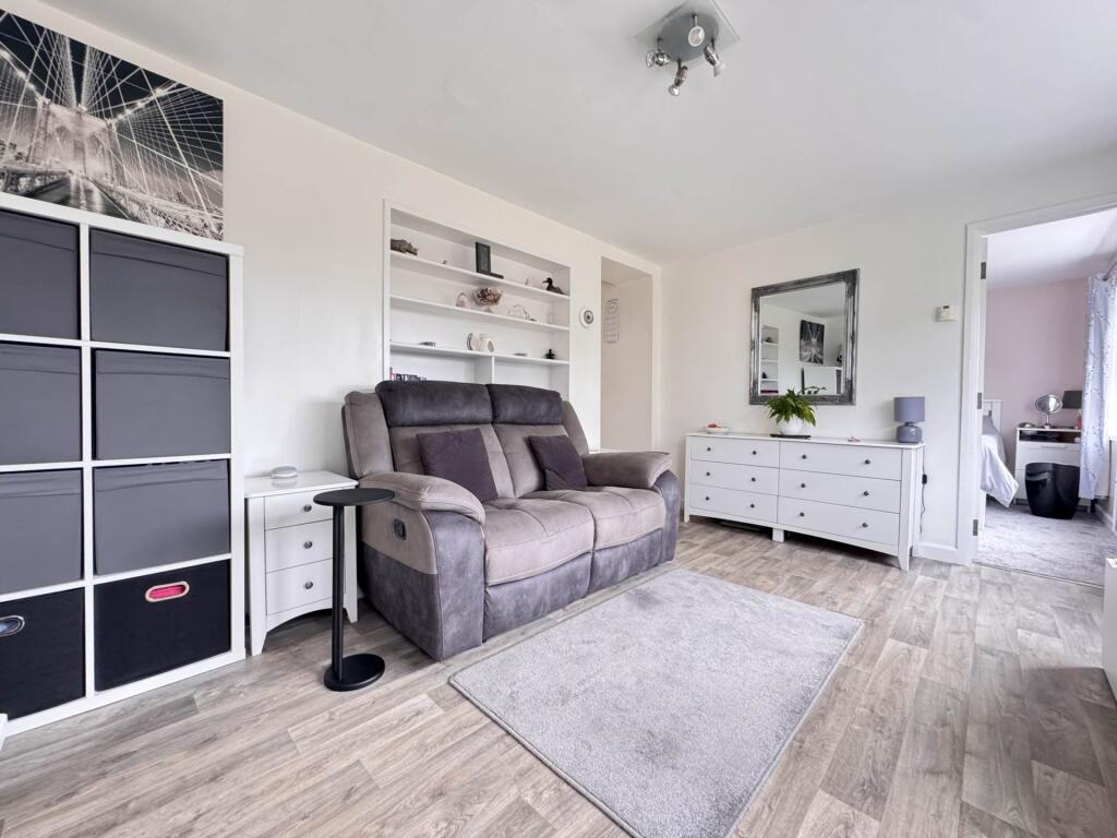 Apartment in Exeter - View 3