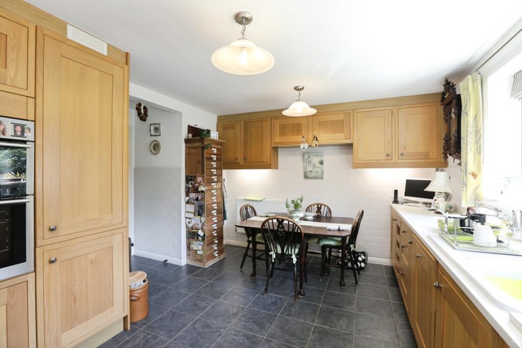 House in Tunbridge Wells, Hawkenbury - View 5