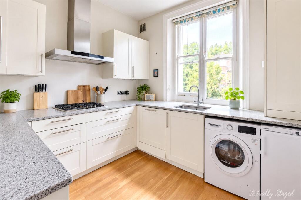 Apartment in London - View 5