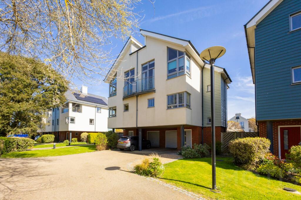 Main image of property: Moncrieff Gardens, Hythe, CT21