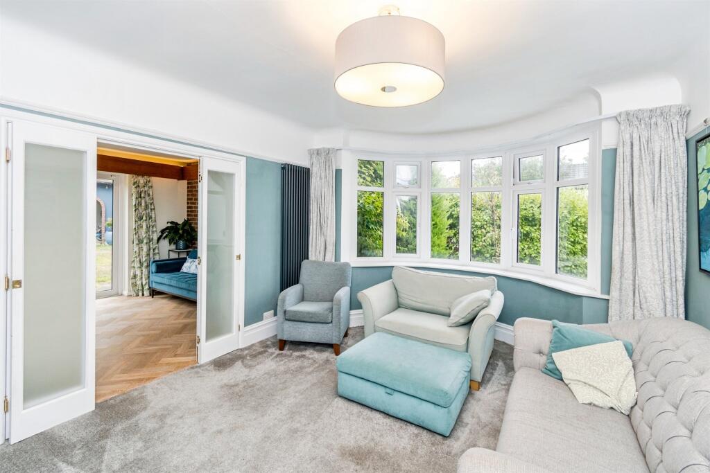House in Southampton, Bassett - View 4