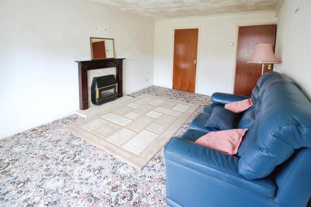 House in Leeds, Kippax - View 4