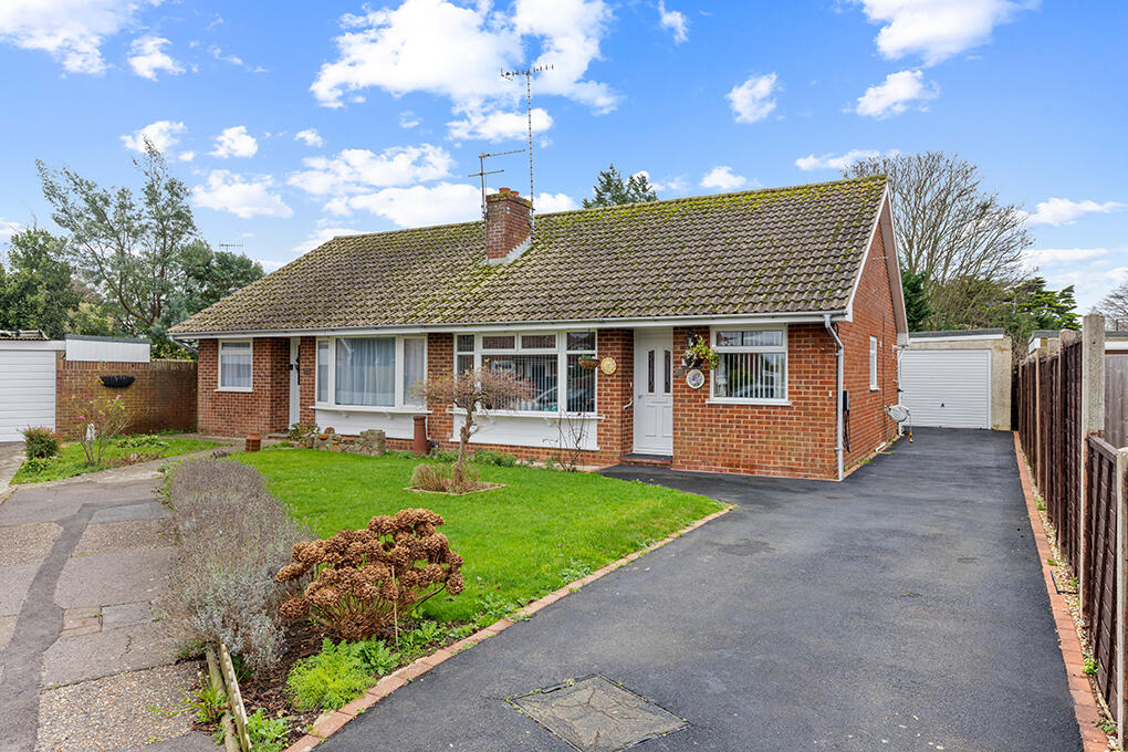 Main image of property: Tangmere Gardens, Aldwick, Bognor Regis, West Sussex, PO21