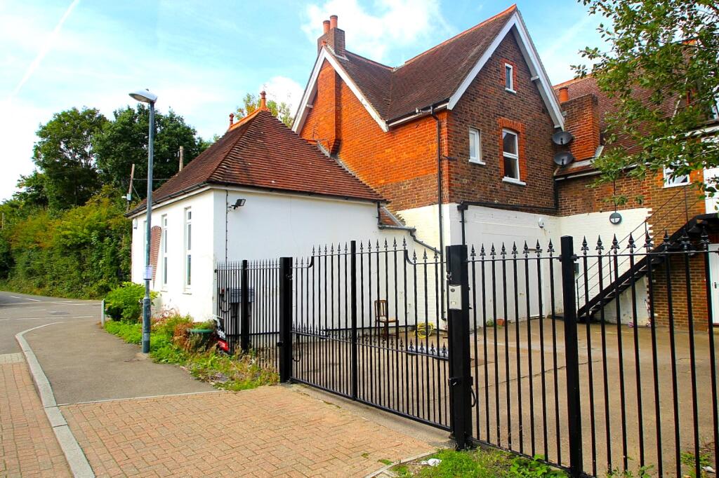 Main image of property: Ifield Green, Crawley