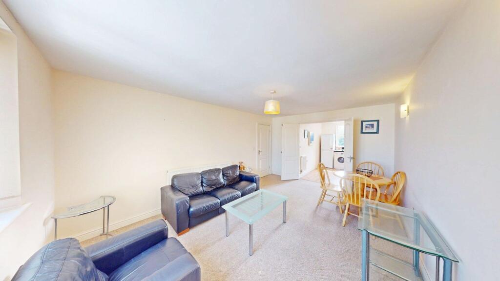 Apartment in Bolton, Daisy Hill - View 3