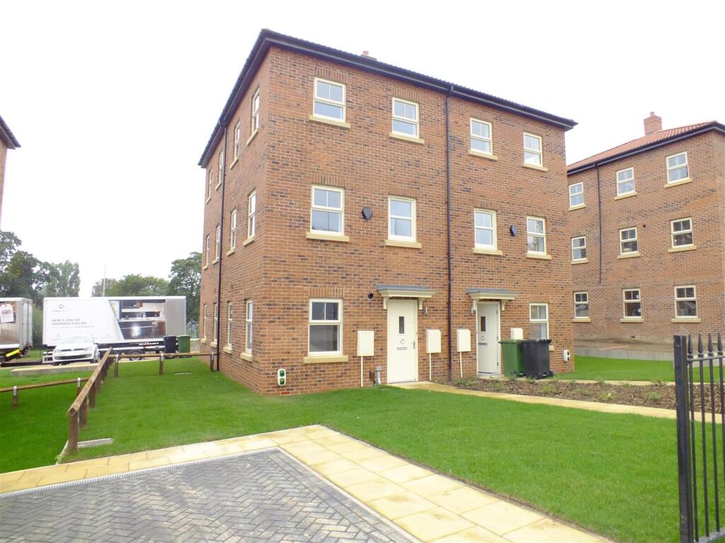 Main image of property: Asket Row, Leeds, West Yorkshire