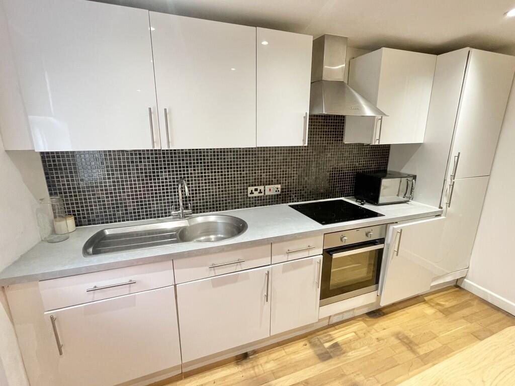 Apartment in Reading, Katesgrove, Newtown - View 3