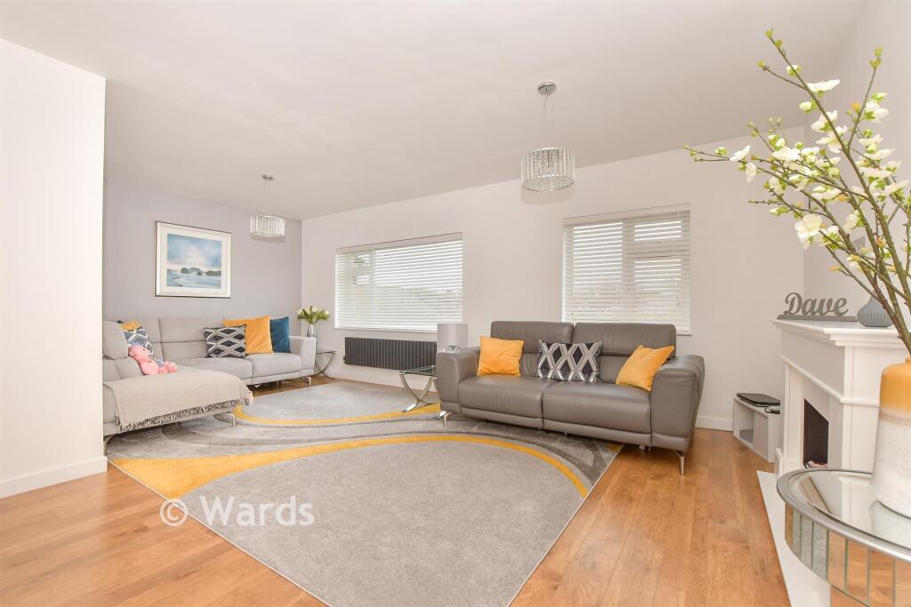 3-bed bungalow on The Fairway, Littlestone, Kent, £475,000