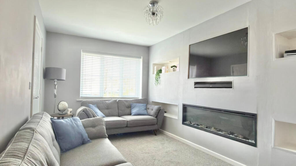 House in Oldham - View 4