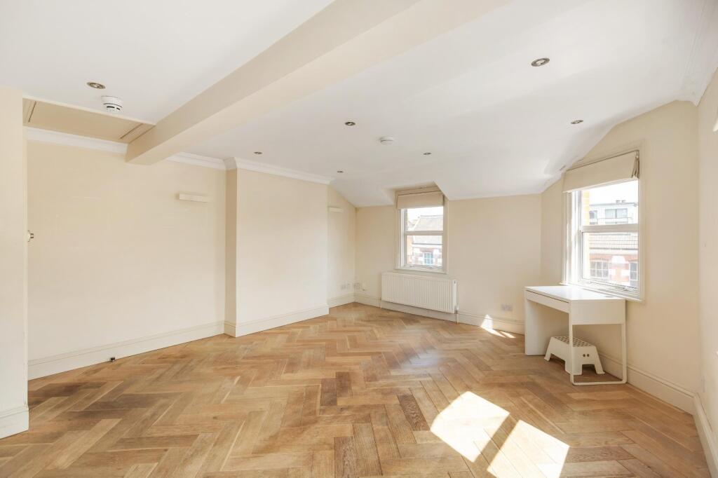 Apartment in London - View 2