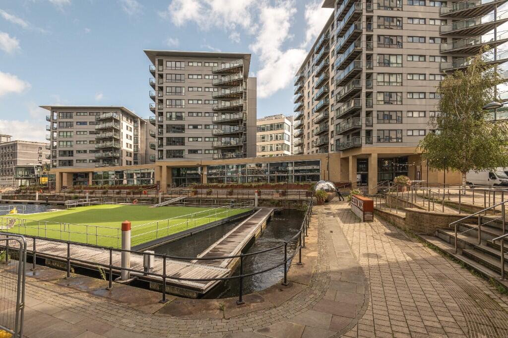 Main image of property: The Boulevard, Leeds, LS10