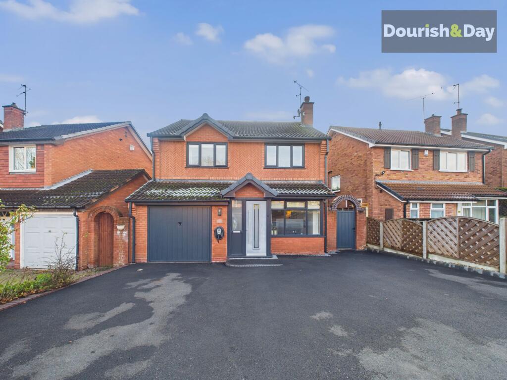 4-bed detached on St. Marys Road, Little Haywood, ST18, £400,000