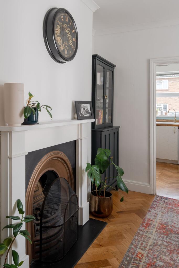 Apartment in London - View 5