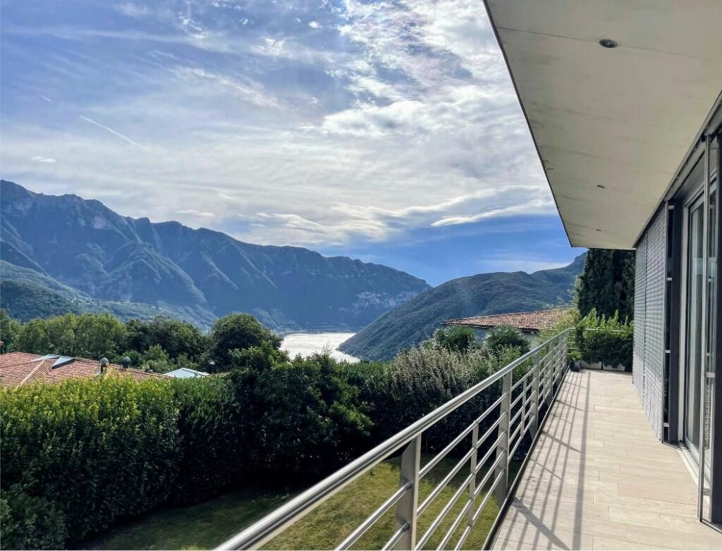 Main image of property: Lugano, Ticino