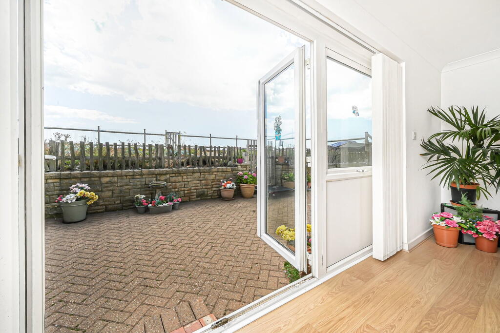 Normans Bay, Pevensey, BN24 6PS photo 4