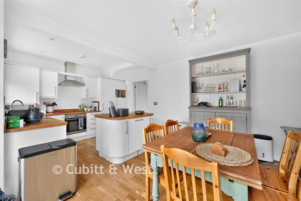 House in London - View 5